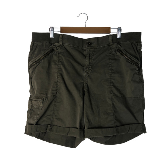 Evri Pants - Evri Cargo Style Shorts Olive Green Size 18W